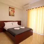 Milo 4* Ksamil